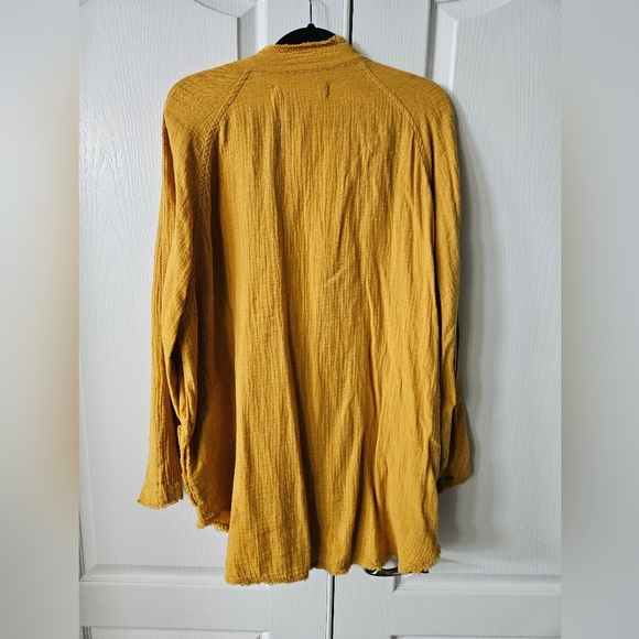 We The Free Summer Daydream Buttondown, gold, xsmall - Picture 2 of 5